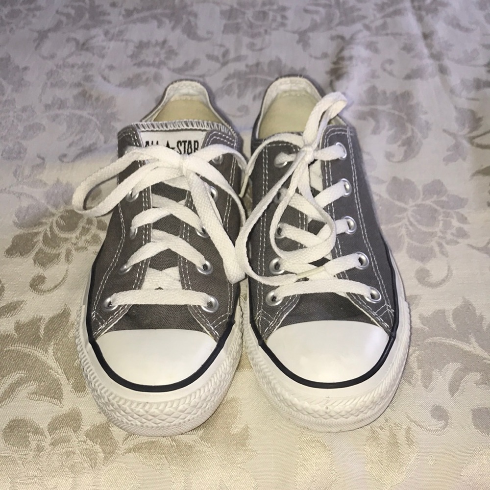 gray converse
